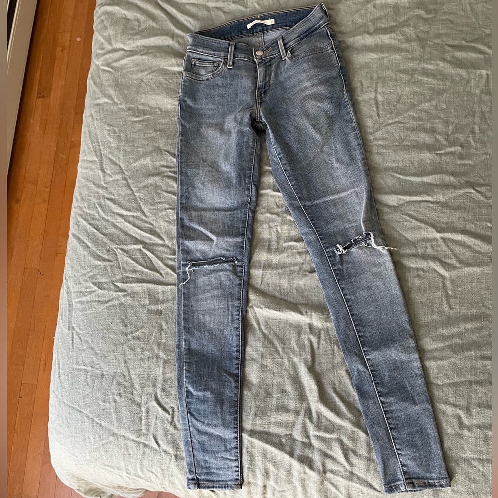 Women’s Levi’s 710 Super Skinny Jeans size 25